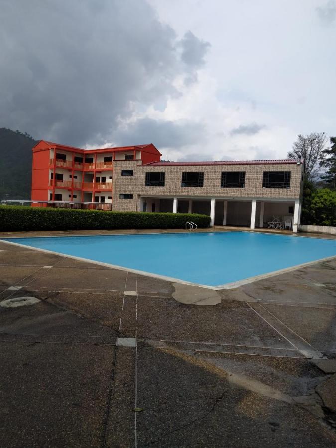 Hotel - Piscina La Johanna La Mesa (Tequendama)